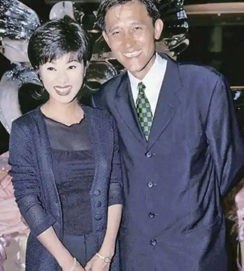 米雪否认与男友冥婚,称大家很潇洒,黄日华冲一万多张太太照片_尹志强