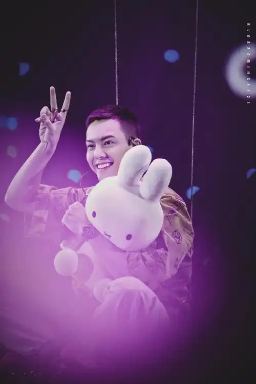 【陈伟霆 william chan】181231 江苏卫视跨年 2730 x 4096 px (图源
