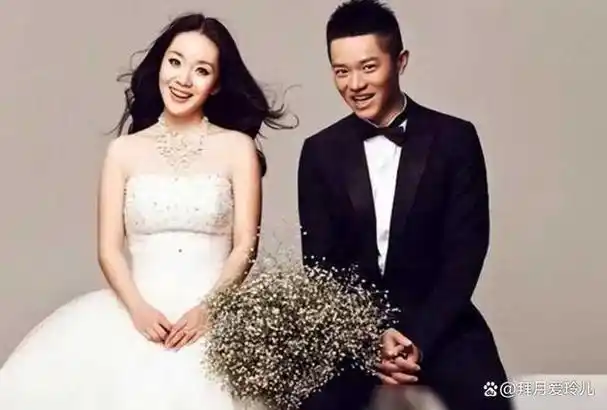 凤凰传奇长年合作为何毫无暧昧看看曾毅的妻子就明白