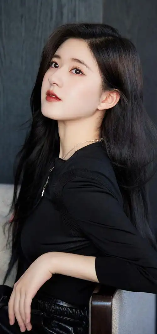 别致的七通过花瓣iphone客户端采集于2021-11-18 14:44:02赵露思赵露