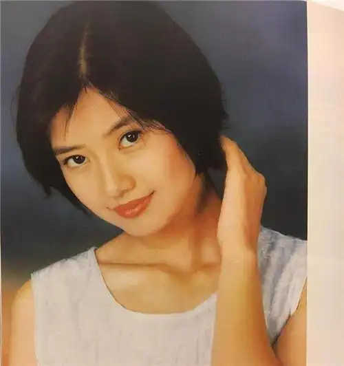 高圆圆图片年轻少女时期旧照曝光高圆圆个人资料简介家庭背景深扒