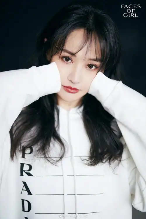 郑爽| 可爱鬼马的九宫格记录