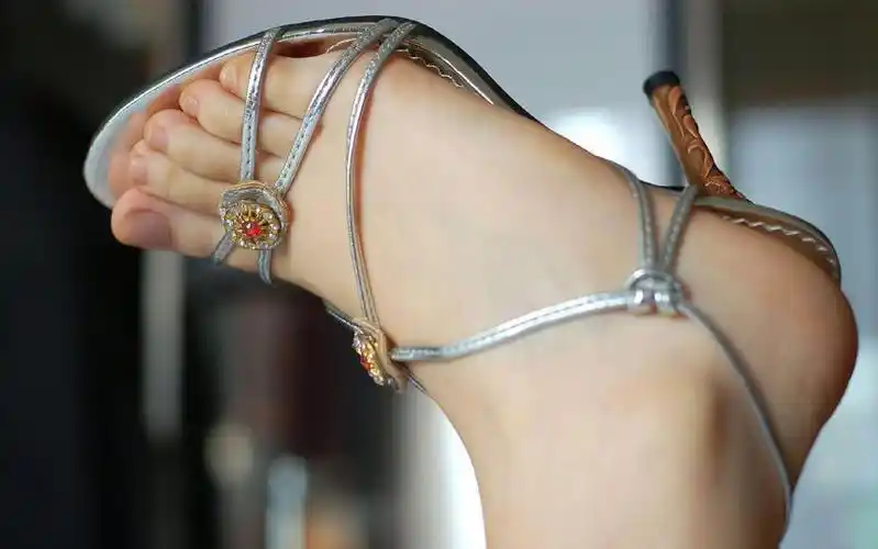 唯美脚部美足高清壁纸图