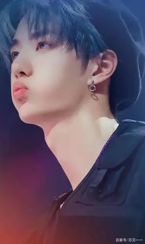 王一博嘟嘴卖萌