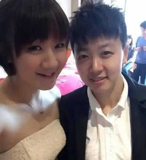 国乒冠军陈梦集训照曝光,皮肤白皙漂亮,穿抹胸装身材傲人,高颜值_婚礼