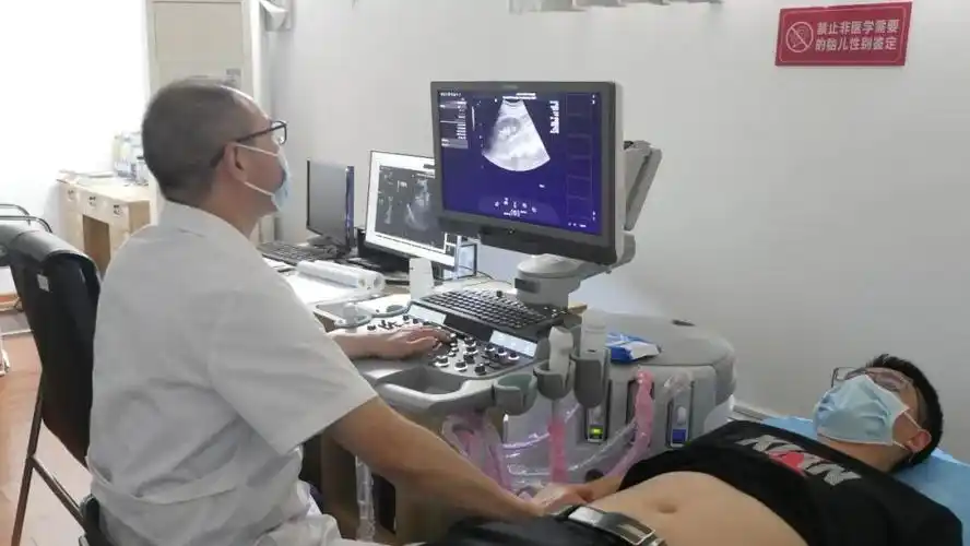 共克顽石警惕夏季泌尿系结石高发侯主任正确认识科学防治是关键