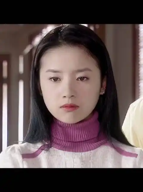 董洁年轻时的美貌是任何人都会一眼沦陷的程度.楚楚动人