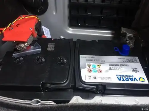 给宝马3系更换瓦尔塔agm蓄电池,记录一下-爱卡汽车网论坛