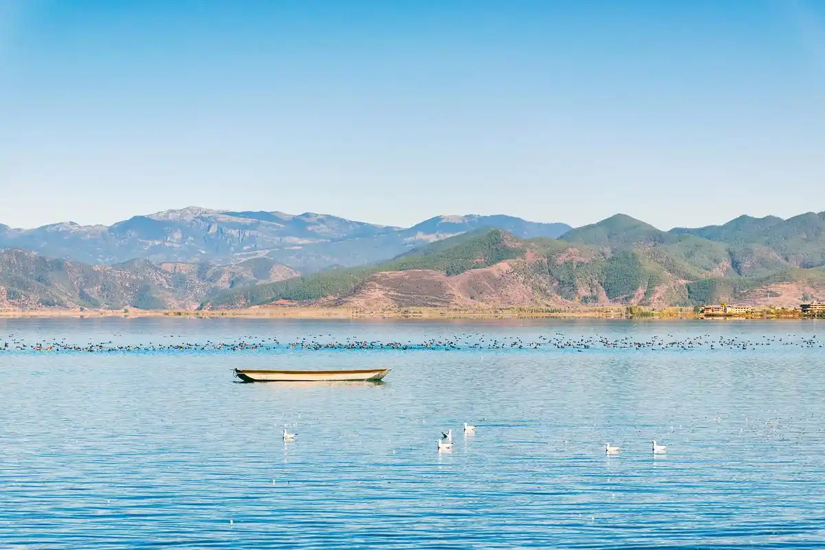 丽江出发,半天游泸沽湖,遇见最美风景