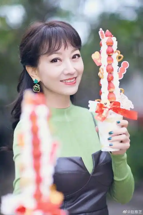 赵雅芝最近20张高清照片,让人感知她无穷的魅力!_女性_时尚_气质