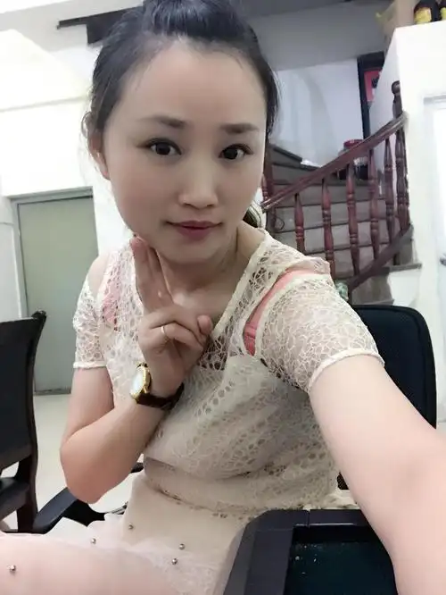 28岁离异女征婚照片(id:106140093)_福建厦门征婚交友_珍爱网