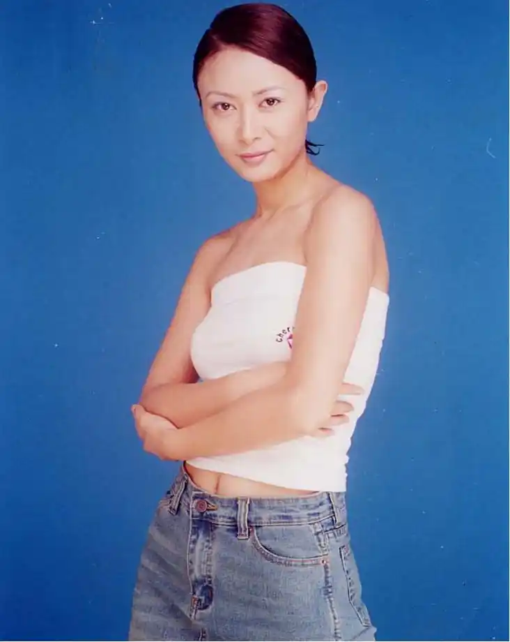 《粉红女郎》捧红不少人,唯独她被众人遗忘,现40岁人美气质佳