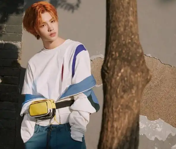 justin有多爱npc成员对朱正廷说土味情话后台还为蔡徐坤打歌