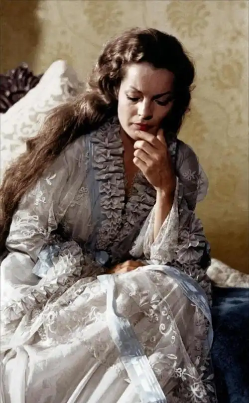 欧洲宫廷戏服我不想看但服装设计很棒的6部大片