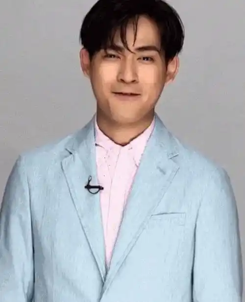 原创39岁周渝民现状曝光面容肿胀似馒头状态不敌大s老公汪小菲