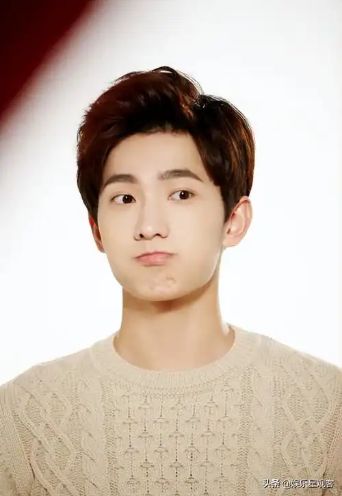 31岁杨洋:跳了10年舞,出道15年,被抛下3次,今成"顶流男神"