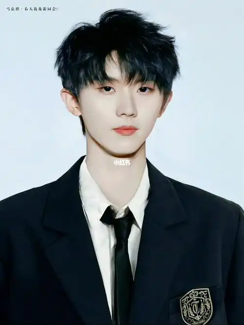 不是吧,这还拿不下你 #马嘉祺 #时代少年团 #西装杀 #证件照  #向全