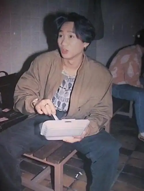 黄家驹93年高清图片(1993年黄家驹去世) - 赤虎壹号