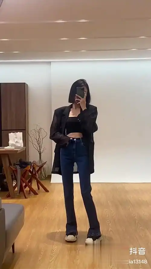 身高158体重80斤 绝绝子的马蹄裤两个色,太闲腿长了.