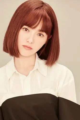 简介:唐嫣清纯甜美短发写真图片,分享一组唐嫣图片给大家,图中的明星