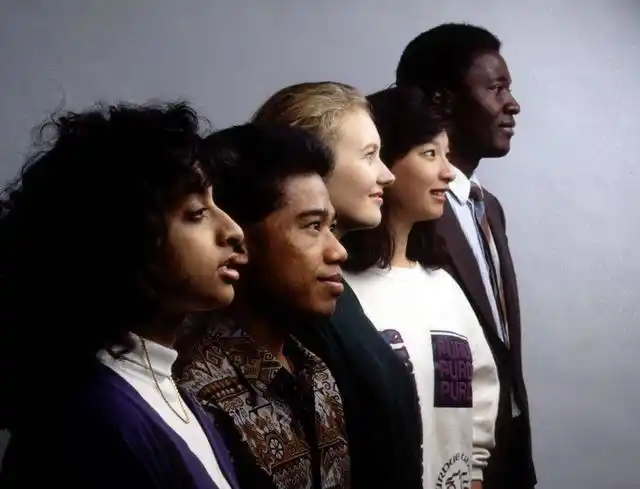 [usa]不同肤色的人种间有何关系?结合算杂交吗?