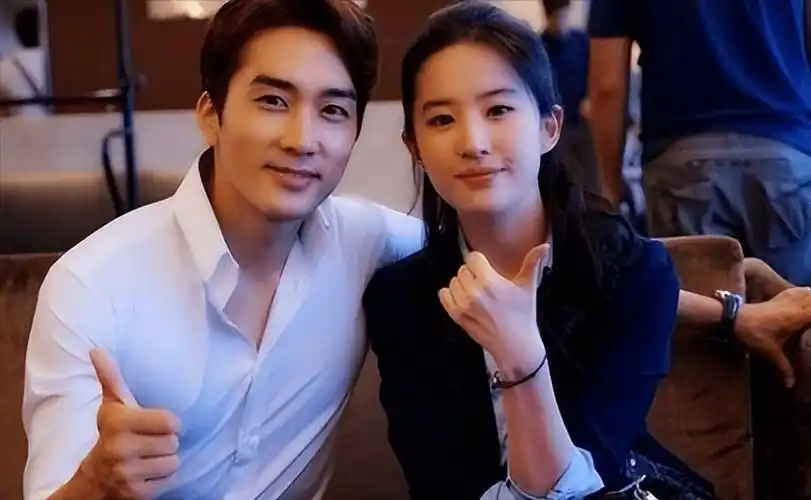 回顾刘亦菲宋承宪这段情一厢情愿的爱情注定无法长久