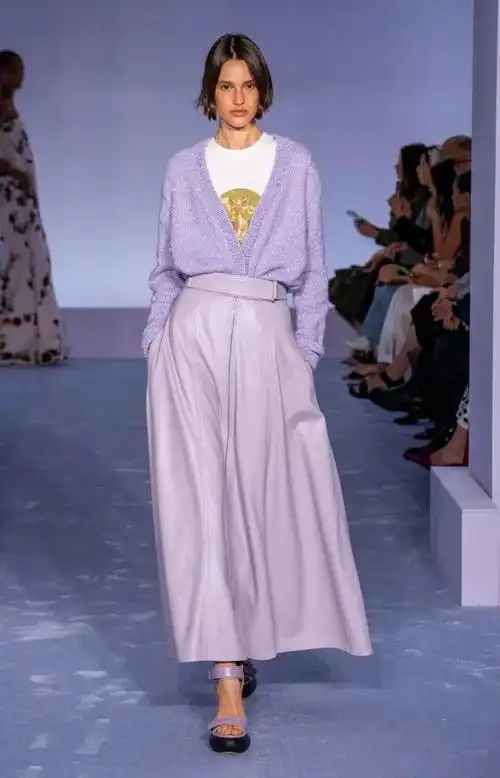 紫色,作为一种经典而神秘的颜色,一直以来都在时