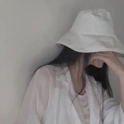 干净温柔的白色系部位女生头像