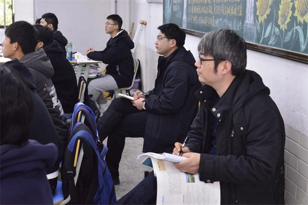 来安中学在肥东一中开展校际交流活动