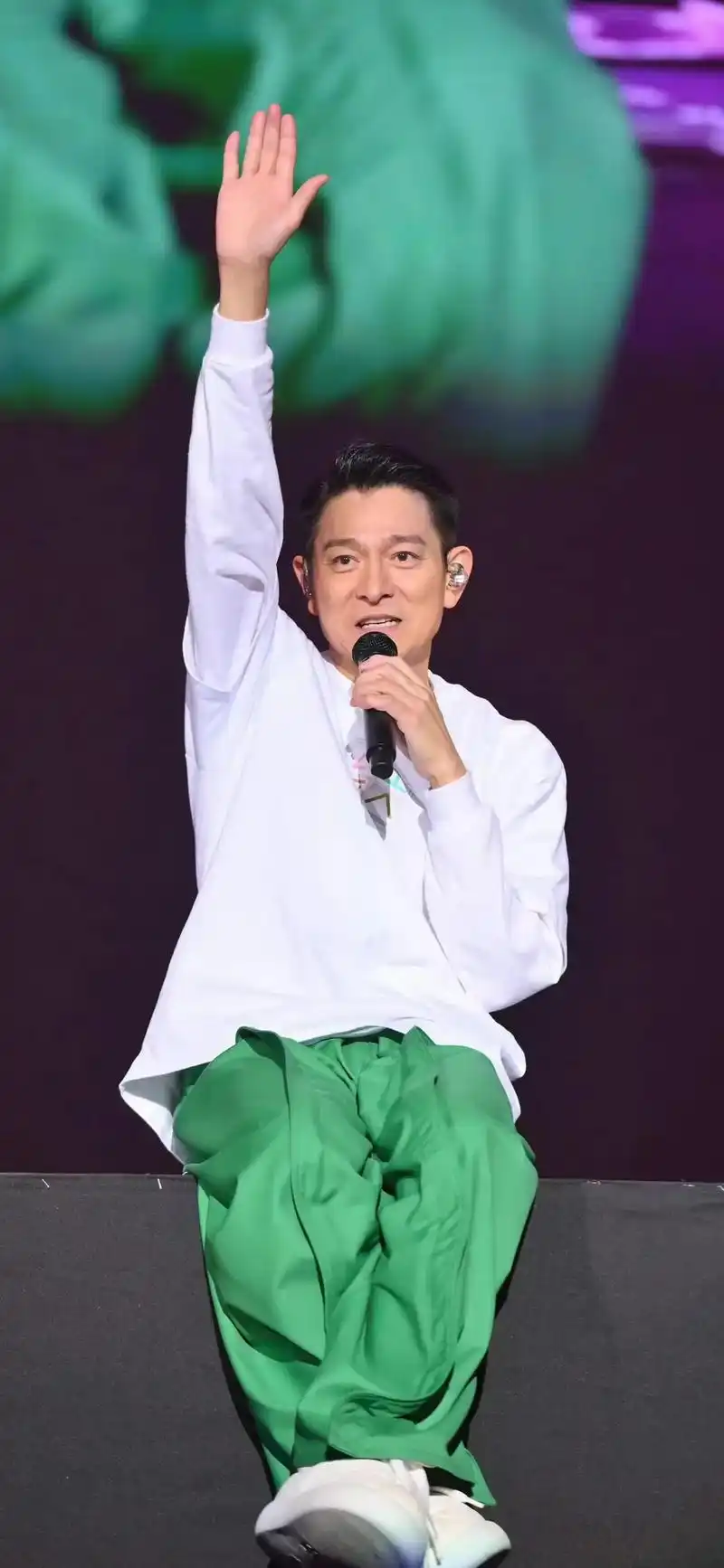 各大群里蹲来的刘德华今天演唱会上海站照片