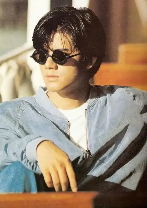 kwok),1965年10月26日出生于中国香港,祖籍广东东莞,华语影视男演员