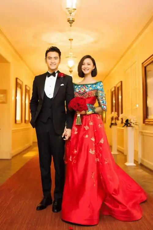 娱乐圈怕老婆的4位男明星,袁弘吃妻子剩饭,李承铉负责带娃