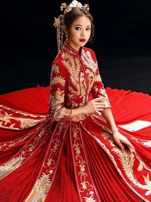 秀禾服新娘2019新款婚纱龙凤褂修身敬酒服结婚礼服中式显瘦小个子