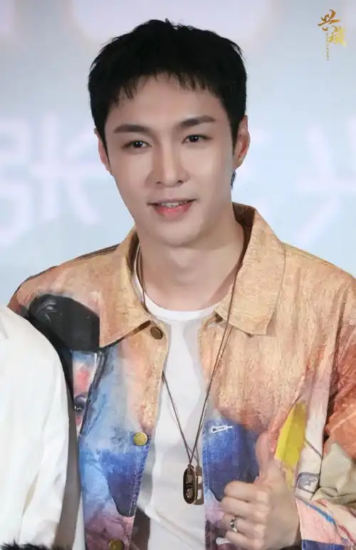 张艺兴长沙夜生活