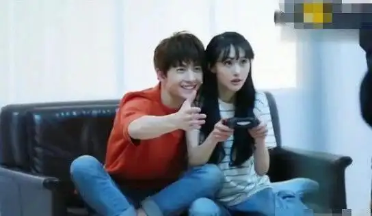 杨洋不喜欢郑爽杨洋郑爽私下甜死人