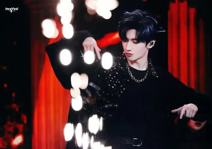 严浩翔 少年on fire《巴比伦》