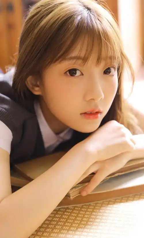 女演员范薇,可爱靓丽,楚楚动人!_高清图集_新浪网