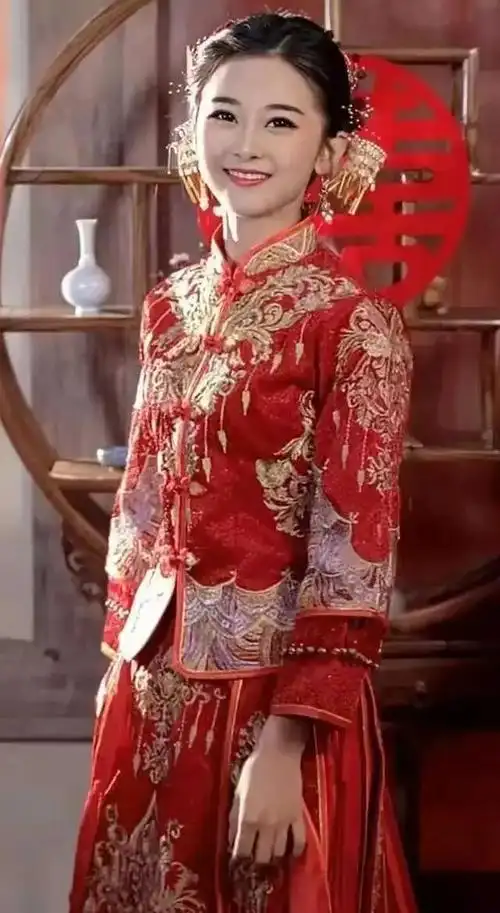 这位新娘子的结婚照片真美