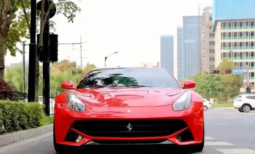 来一场春日的兜风#成都  #超跑豪车租赁  #超级跑车圈  #法拉利458