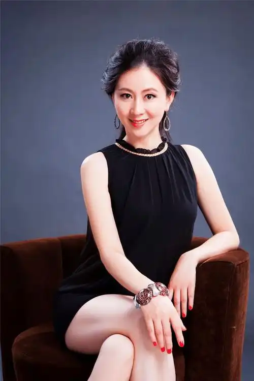 李建群离世一代美人落幕康熙王朝陈道明的其他女人今何在