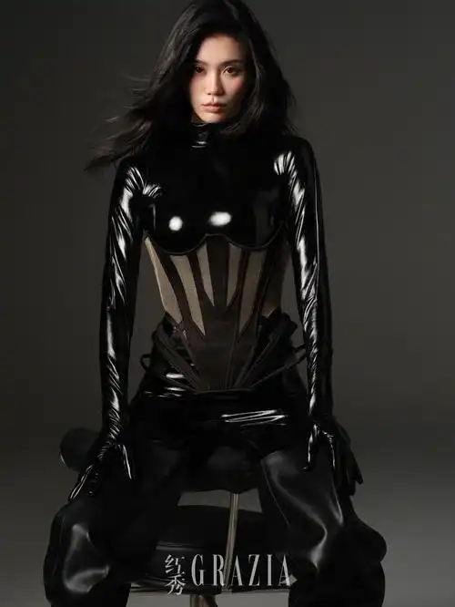 何穗奚梦瑶赵佳丽潘浩文红秀封面来啦美从不需要被定义