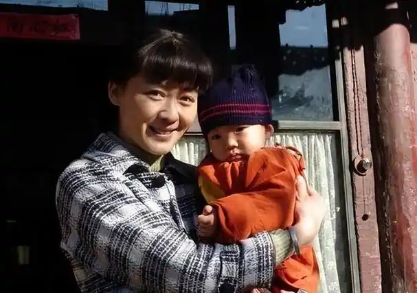 这十部苦情年代大剧,部部堪称"催泪弹",泪点低的