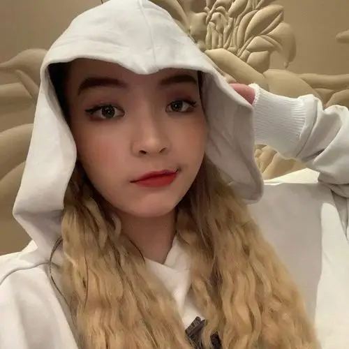 原来辫子拆下来是这样vava晒拆辫子自拍