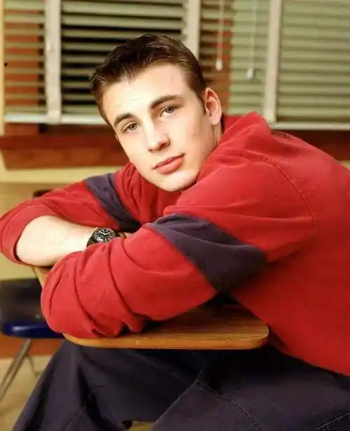 说脱就脱的美国队长被嘲普通年轻人在爱情中也从未失手