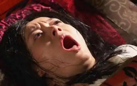 杨幂,你这是干什么呢?表情也太浮夸了吧?