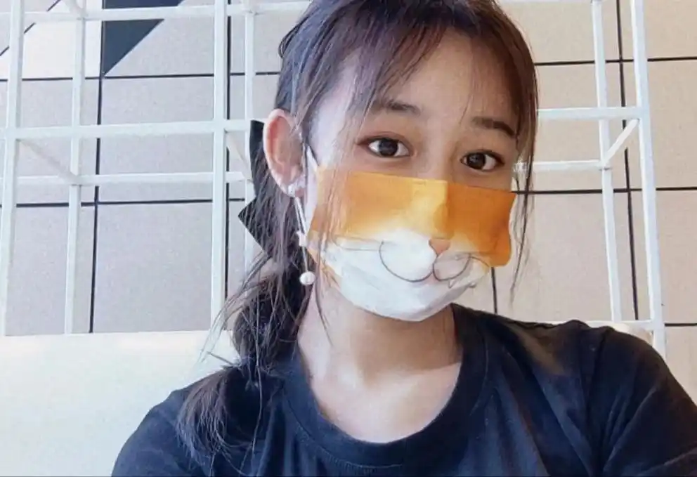 锁屏壁纸  露个脸 - 抖音