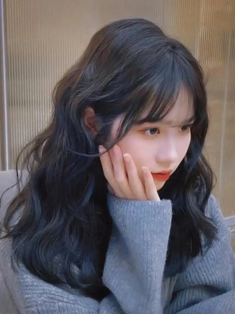 尝试的一款卷发细软发质贴头皮烫这款不会出错,还有发量偏少也可以烫