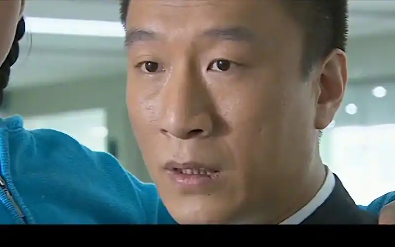 征服:刘华强对敌人心狠手辣,对待家人却很温柔,这个笑容太治愈了!