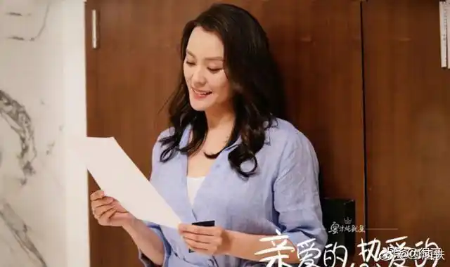 金丰小欢喜中沙溢的女友曾在相爱十年中出演邓超追过的校花