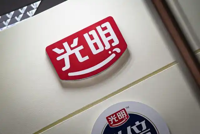 濮韶华辞职,70后上海糖酒集团董事长接棒,光明乳业:换帅和业绩无关